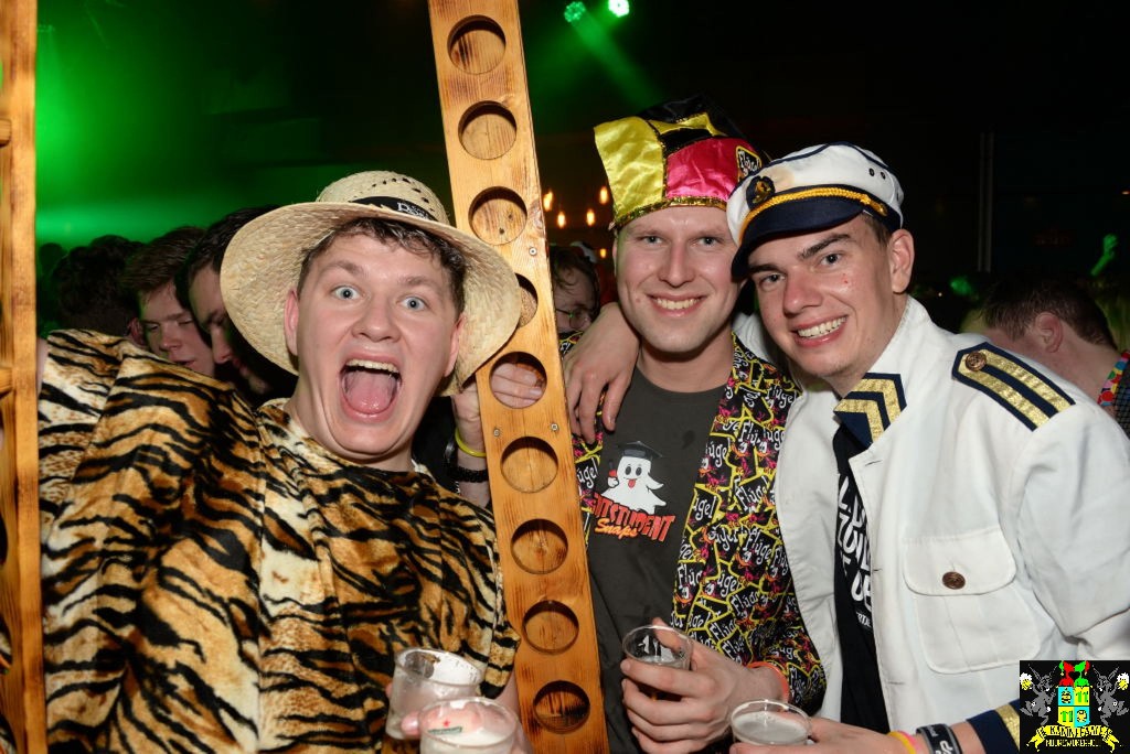 ../Images/Carnavals vrijdagavond in VdG 247.jpg